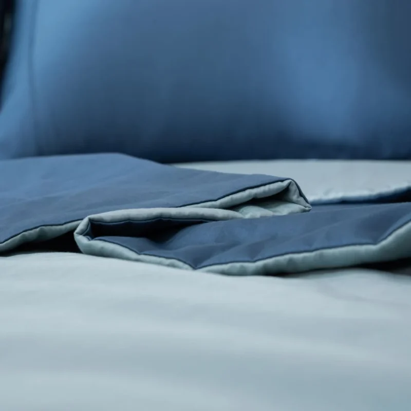 Chăn cotton satin AMD The Essentials đơn sắc