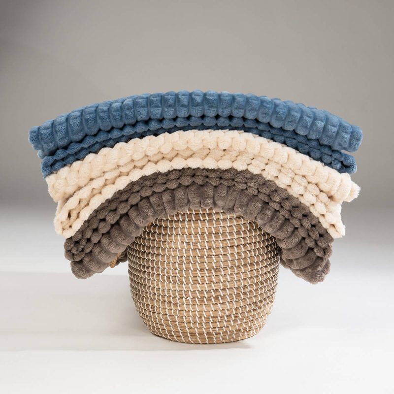 Chăn lông tuyết microfiber Amando màu trơn