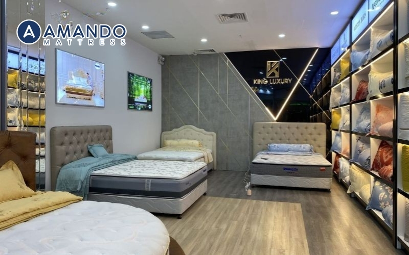 Top 10 đơn vị thu mua nệm lò xo cũ tại Hà Nội uy tín nhất 12 King Luxury thực hiện chương trình "Đổi nệm cũ lấy nệm mới"