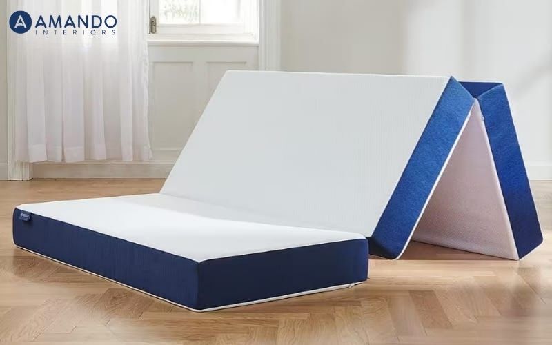 Nệm lò xo gấp là loại nệm được thiết kế với cấu trúc có thể gấp lại thành 2 hoặc 3 phần