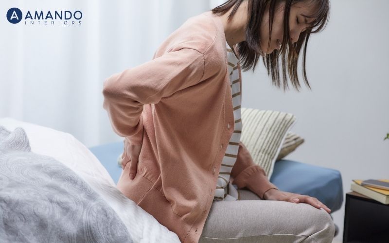 Nguyên nhân phổ biến gây thoát vị đĩa đệm là tư thế sinh hoạt và làm việc không đúng
