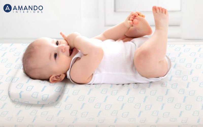 Trẻ sơ sinh nằm nệm bị nóng lưng phải làm sao? 4 Nóng lưng kéo dài có thể ảnh hưởng không nhỏ đến giấc ngủ, làn da và sự phát triển toàn diện của bé