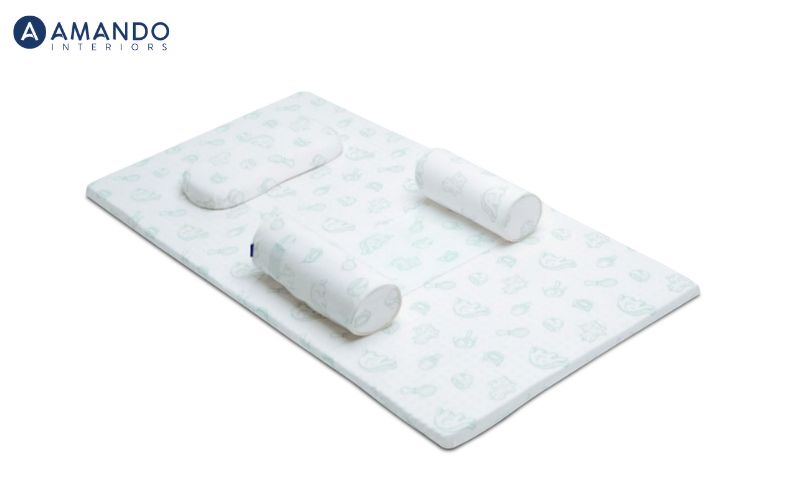 Trẻ sơ sinh nằm nệm bị nóng lưng phải làm sao? 7 Nệm cao su em bé Bambino