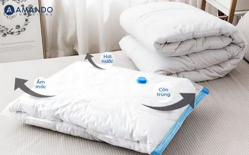 Bảo quản chăn ga khô thoáng để hạn chế ẩm mốc