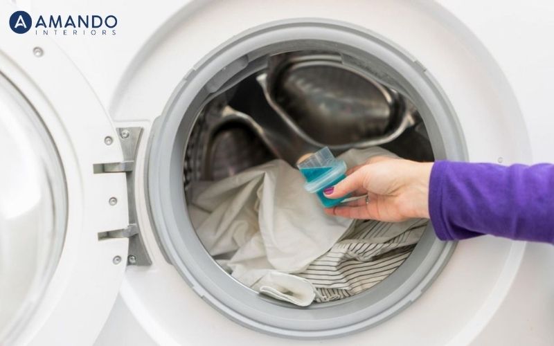 Hướng dẫn giặt chăn ga bằng máy giặt trong thời tiết ngày mưa