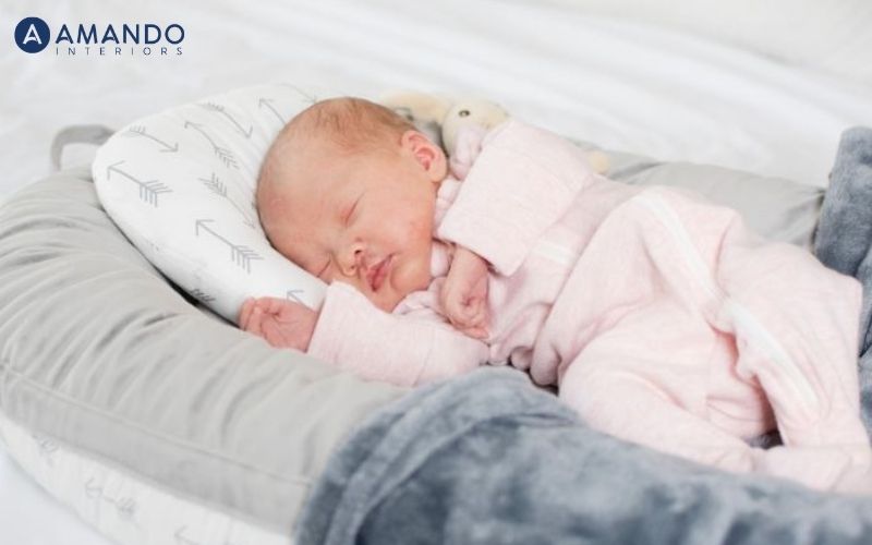 Lưu ý sử dụng gối chống trào ngược an toàn cho trẻ sơ sinh