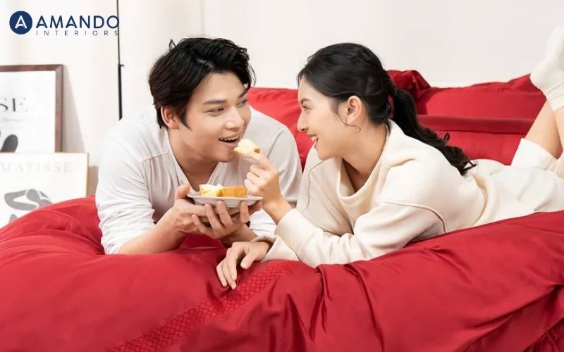 Giải đáp: Chăn ga gối đệm cưới nên chọn màu gì phong thủy? 3 Chăn ga gối đệm màu đỏ tượng trưng cho tình yêu và sự gắn kết
